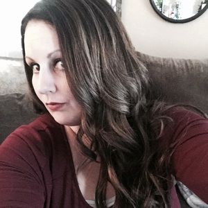 Meet your Posher, Jenn